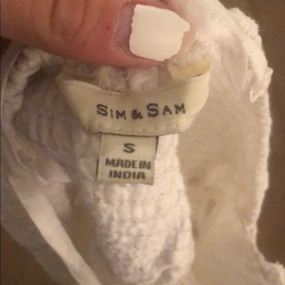 White tank top - Picture 3 of 3